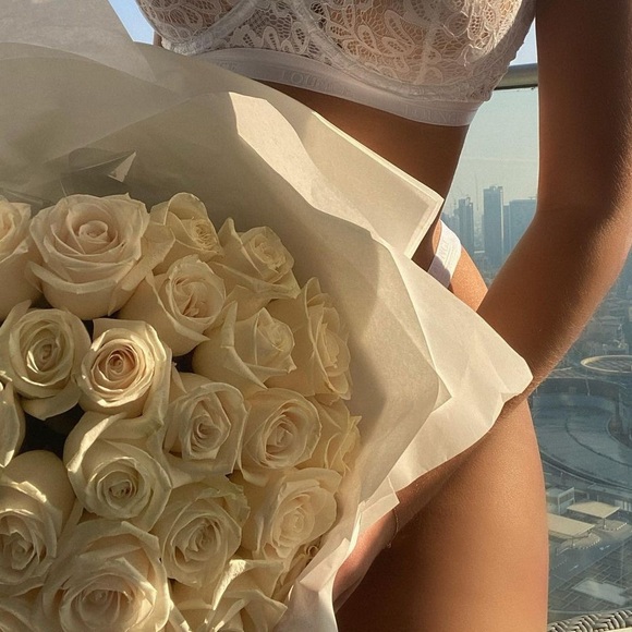 Meet your Posher, Kay - Picture 1 of 1